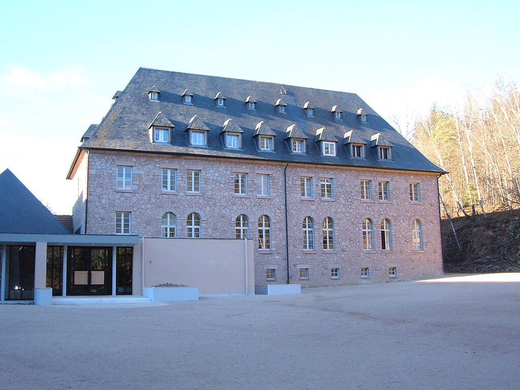 Abbaye Sainte-Marie de la Pierre-qui-vire